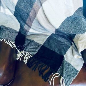 Soft Plaid Brown Farmhouse Throw Blanket